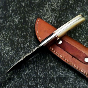 Custom Made Fixed Blade Skinning Knife With Beautiful Handle & Leather Sheath